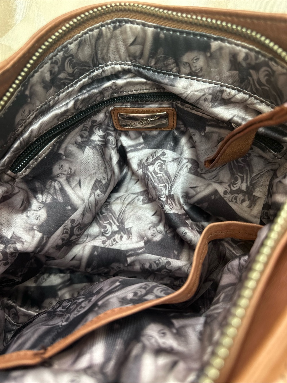 Junior Drake Brown Leather Shoulder Bag - Picture 8 of 11